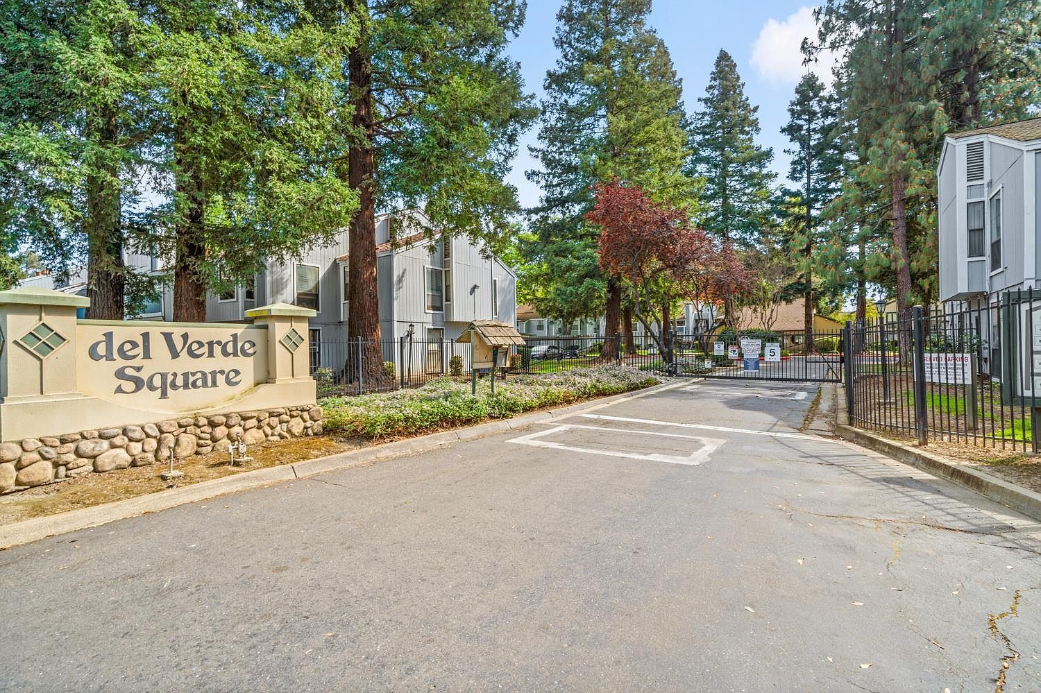 251 Del Verde Cir APT 3 Sacramento, CA 95833 - Thumbnail 5