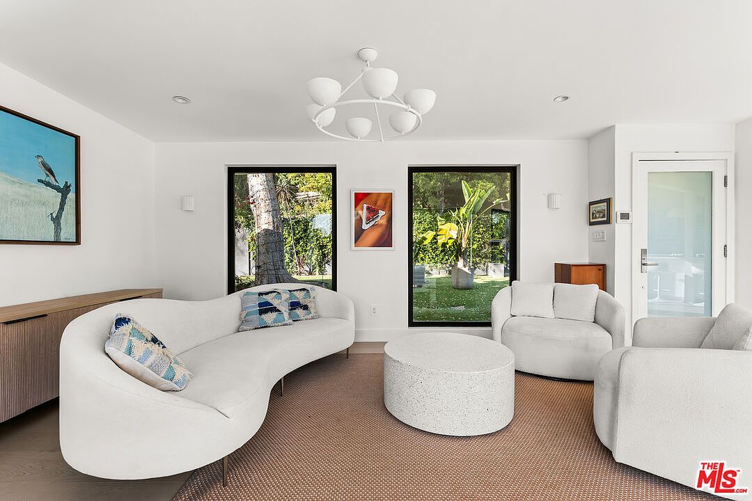 2767 La Cuesta Dr Los Angeles, CA 90046 - Thumbnail 5