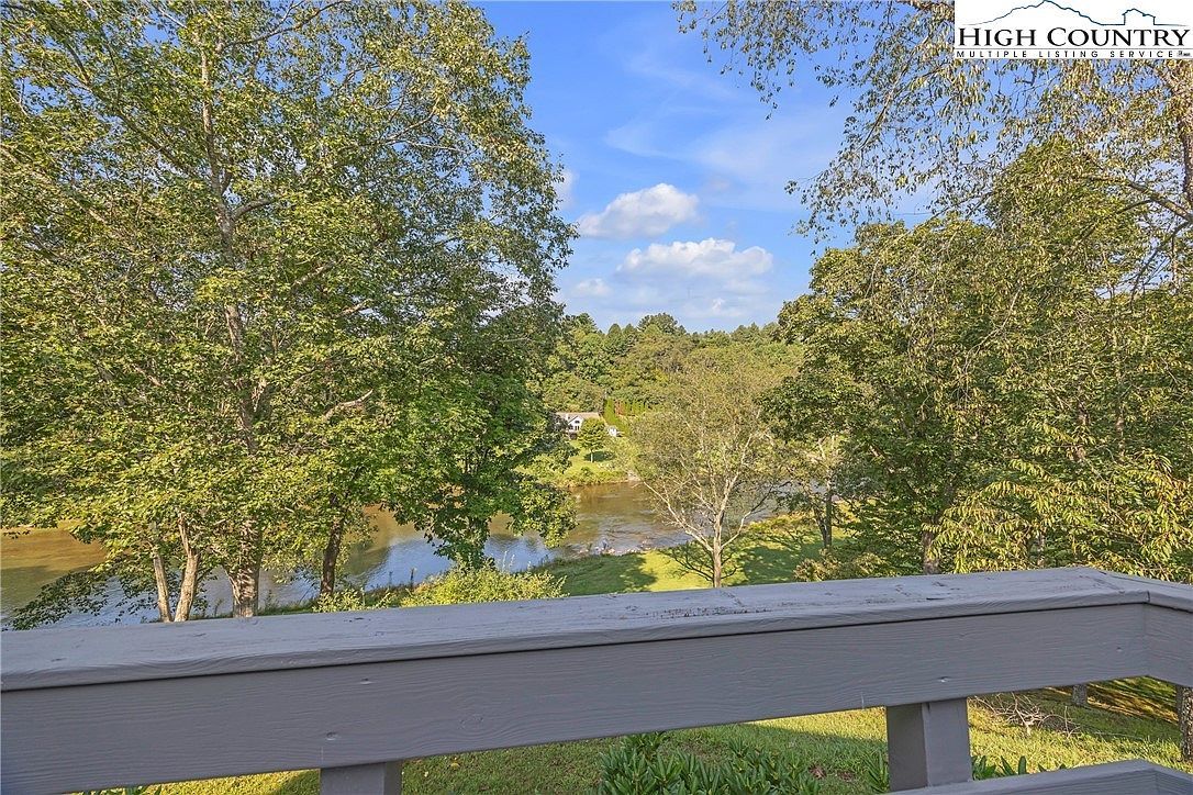 1515 Clifton Rd Crumpler, NC 28617 - Thumbnail 5