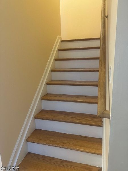 185 Parrow St Orange, NJ 07050 - Thumbnail 5