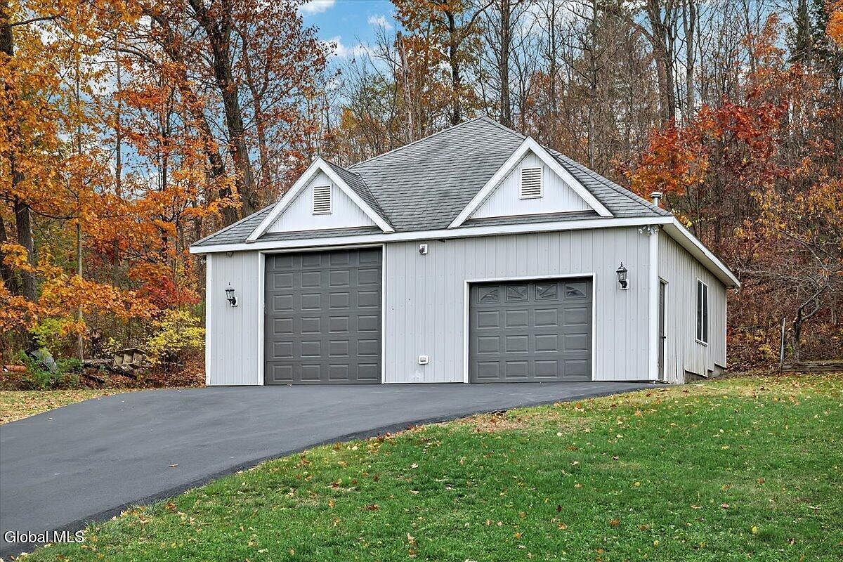 1306 Putnam Rd Schenectady, NY 12306 - Thumbnail 5