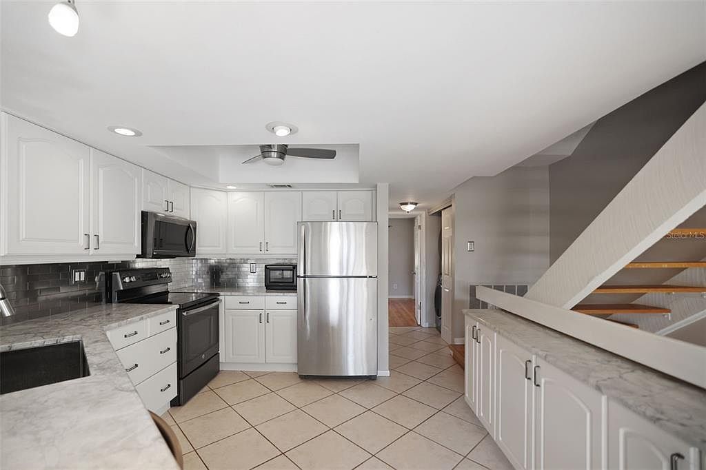 1355 Pinellas Bayway S APT 19 Saint Petersburg, FL 33715 - Thumbnail 5