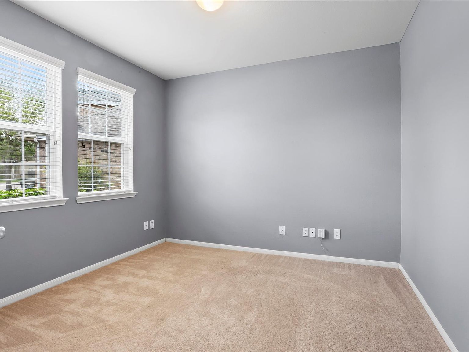 970 Jennifer St Alvin, TX 77511 - Thumbnail 5