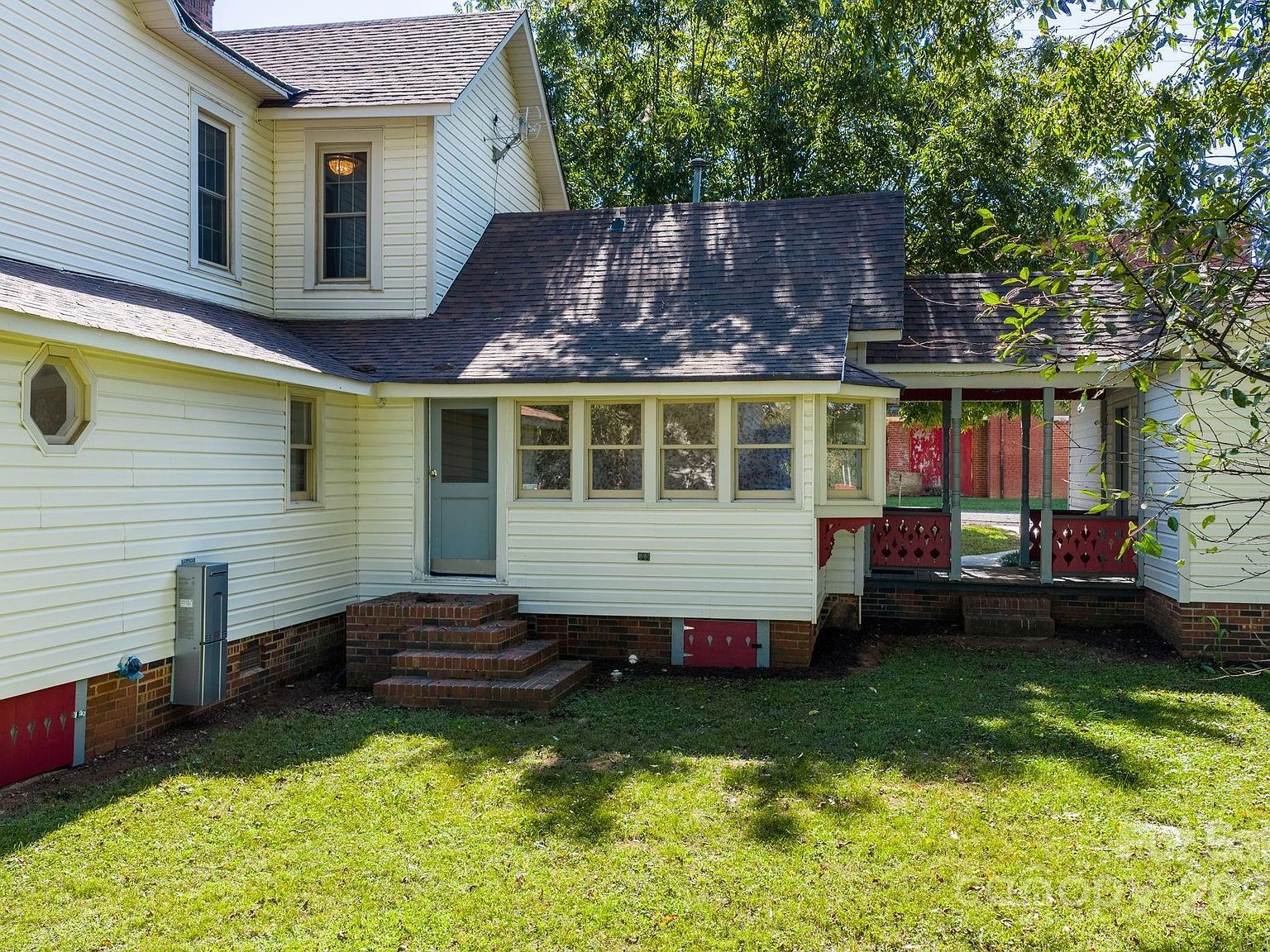 101 1st St NW Catawba, NC 28609 - Thumbnail 5