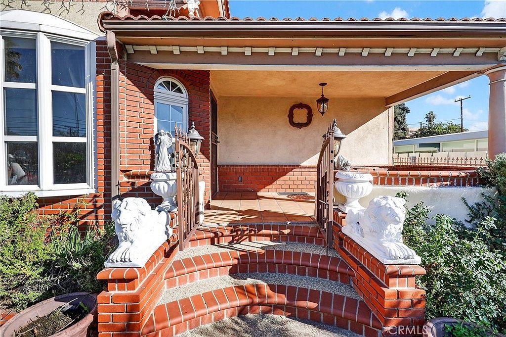 606 N Park Ave Pomona, CA 91768 - Thumbnail 5