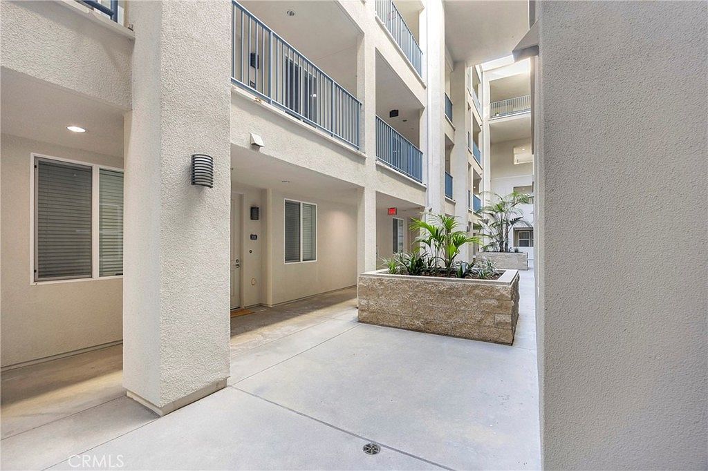 300 E 4th St Unit 115 Long Beach, CA 90802 - Thumbnail 5