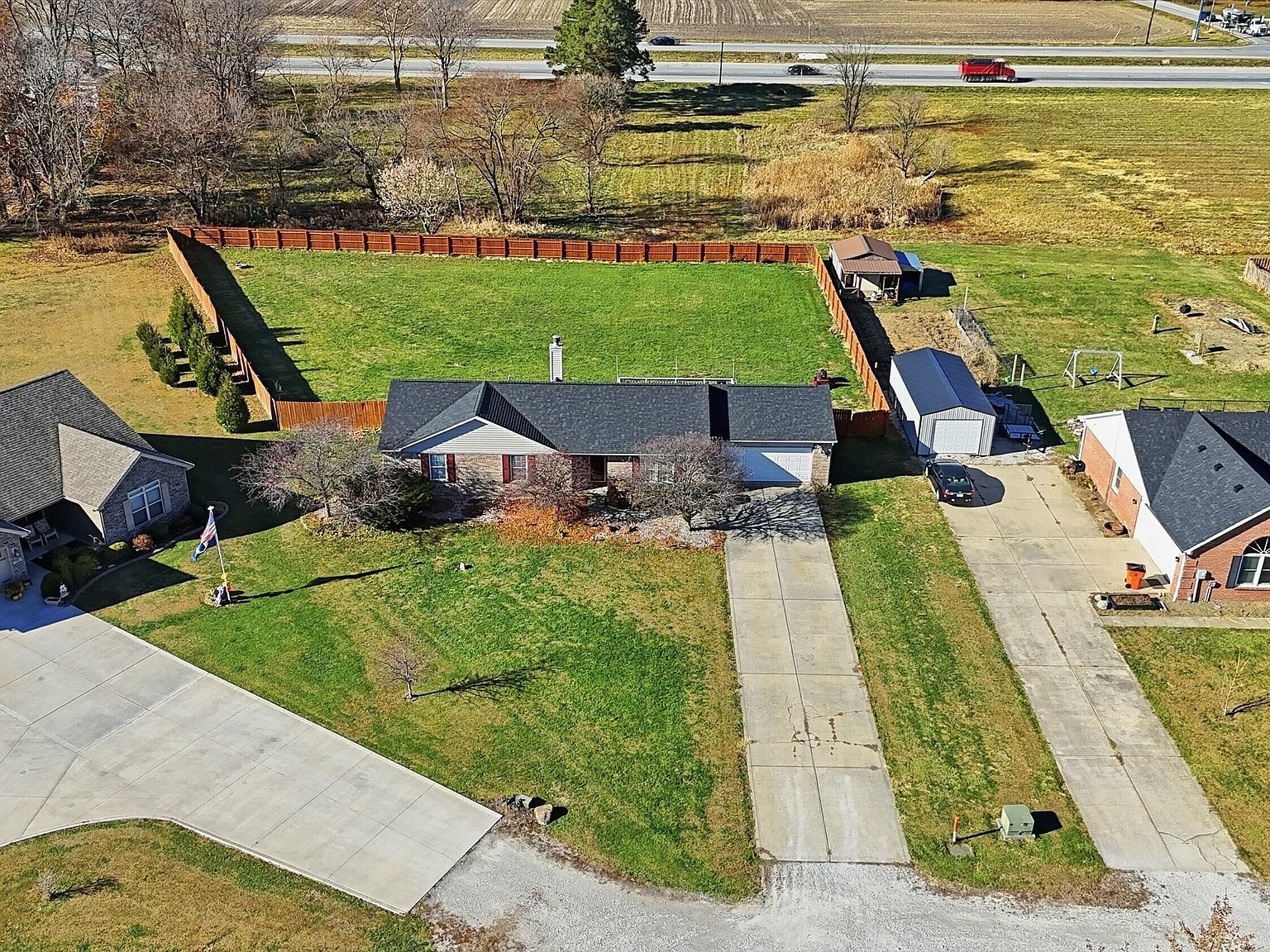 104 Division Dr Tipton, IN 46072 - Thumbnail 5