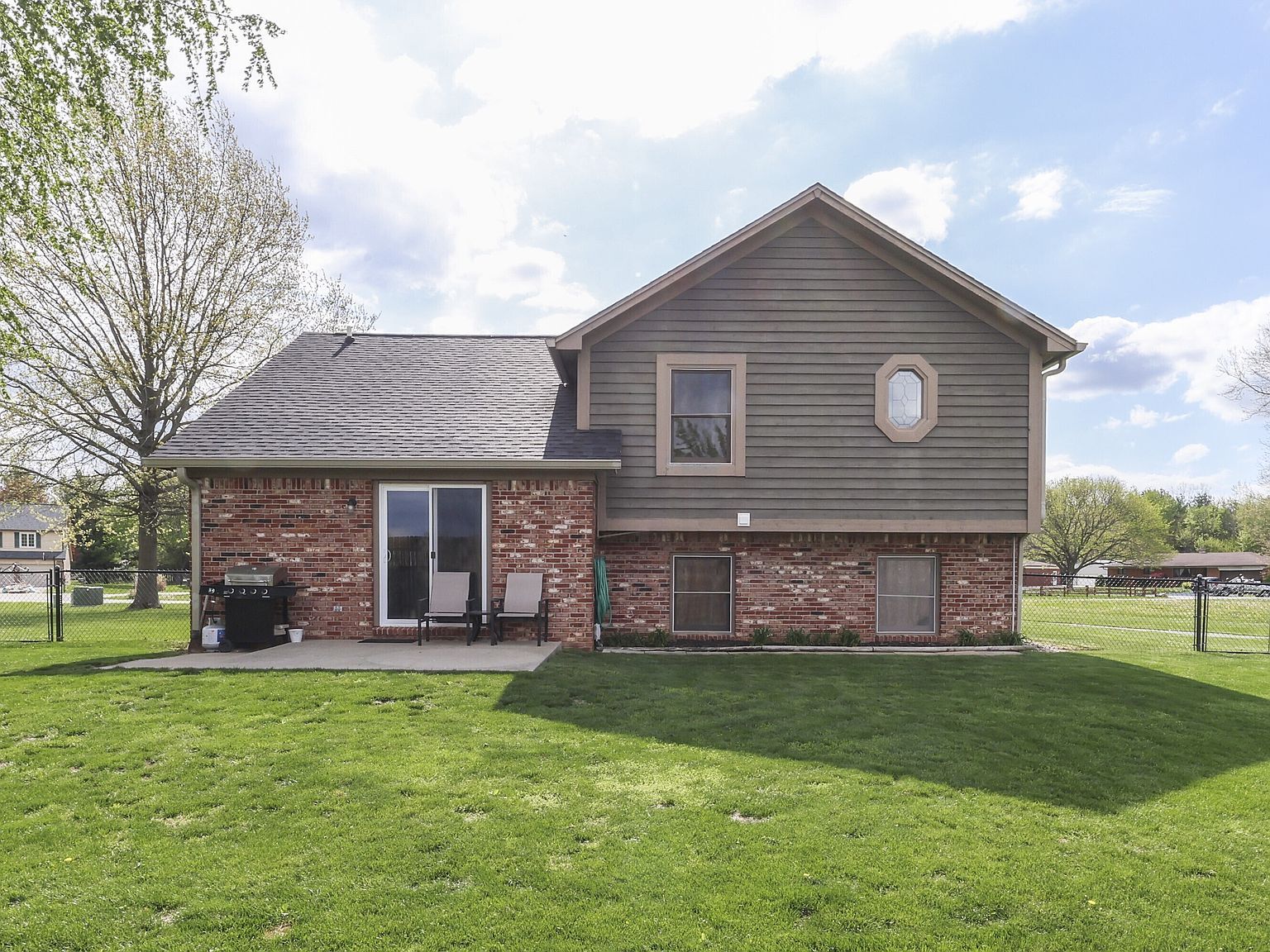 814 Morphis Ln Greenwood, IN 46142 - Thumbnail 5