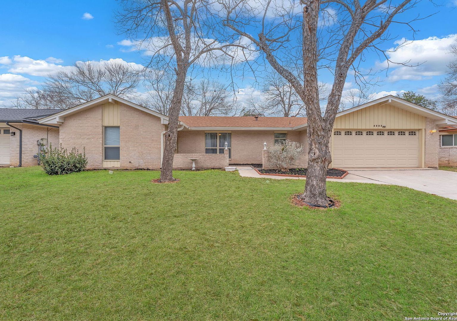 8223 Joe Dimaggio St San Antonio, TX 78240 - Thumbnail 5