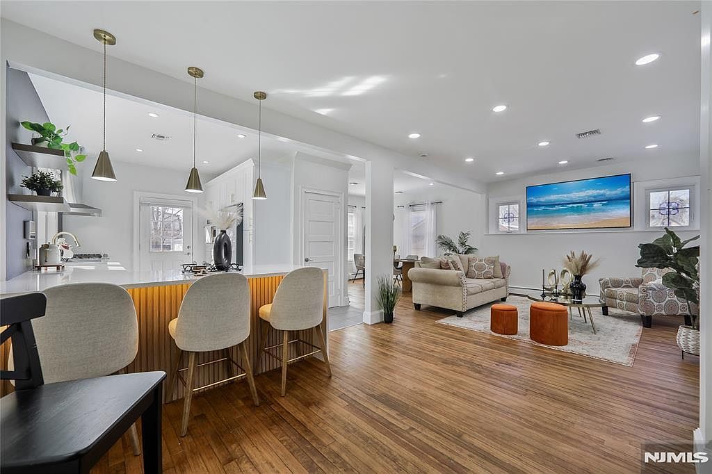 100 Brook Ave Englewood, NJ 07631 - Thumbnail 5