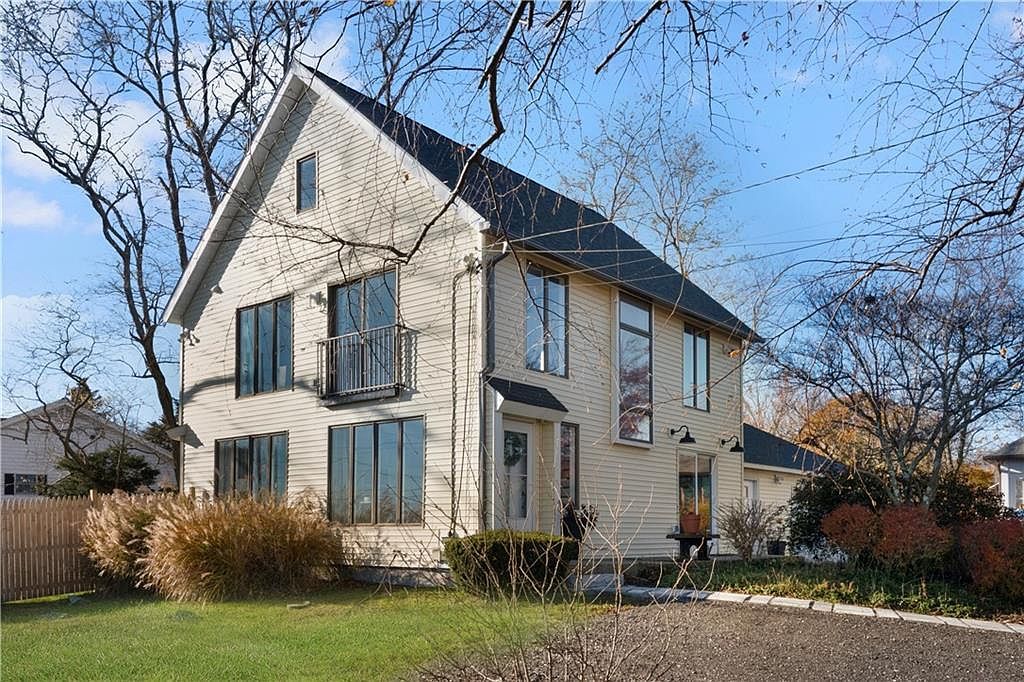 1705 Wampanoag Trl Barrington, RI 02806 - Thumbnail 5