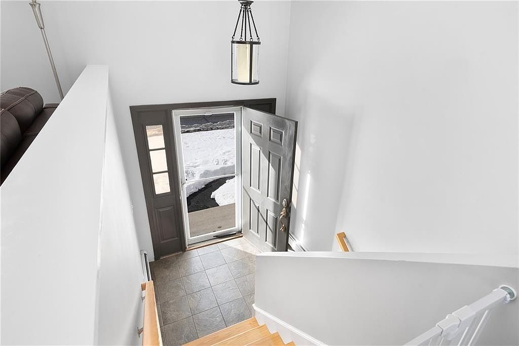 789 High St Cumberland, RI 02864 - Thumbnail 5