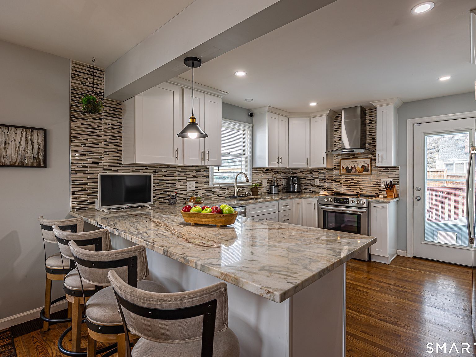 206 Sterling St Fairfield, CT 06825 - Thumbnail 5