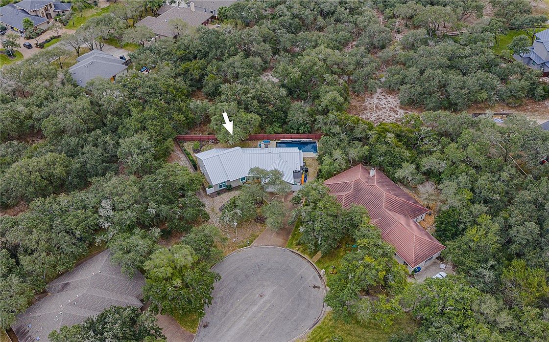 610 Bent Tree St Rockport, TX 78382 - Thumbnail 5