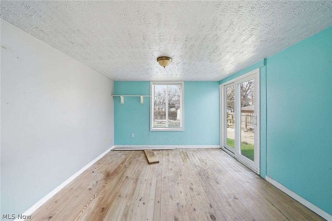 324 E 248th St Euclid, OH 44123 - Thumbnail 5