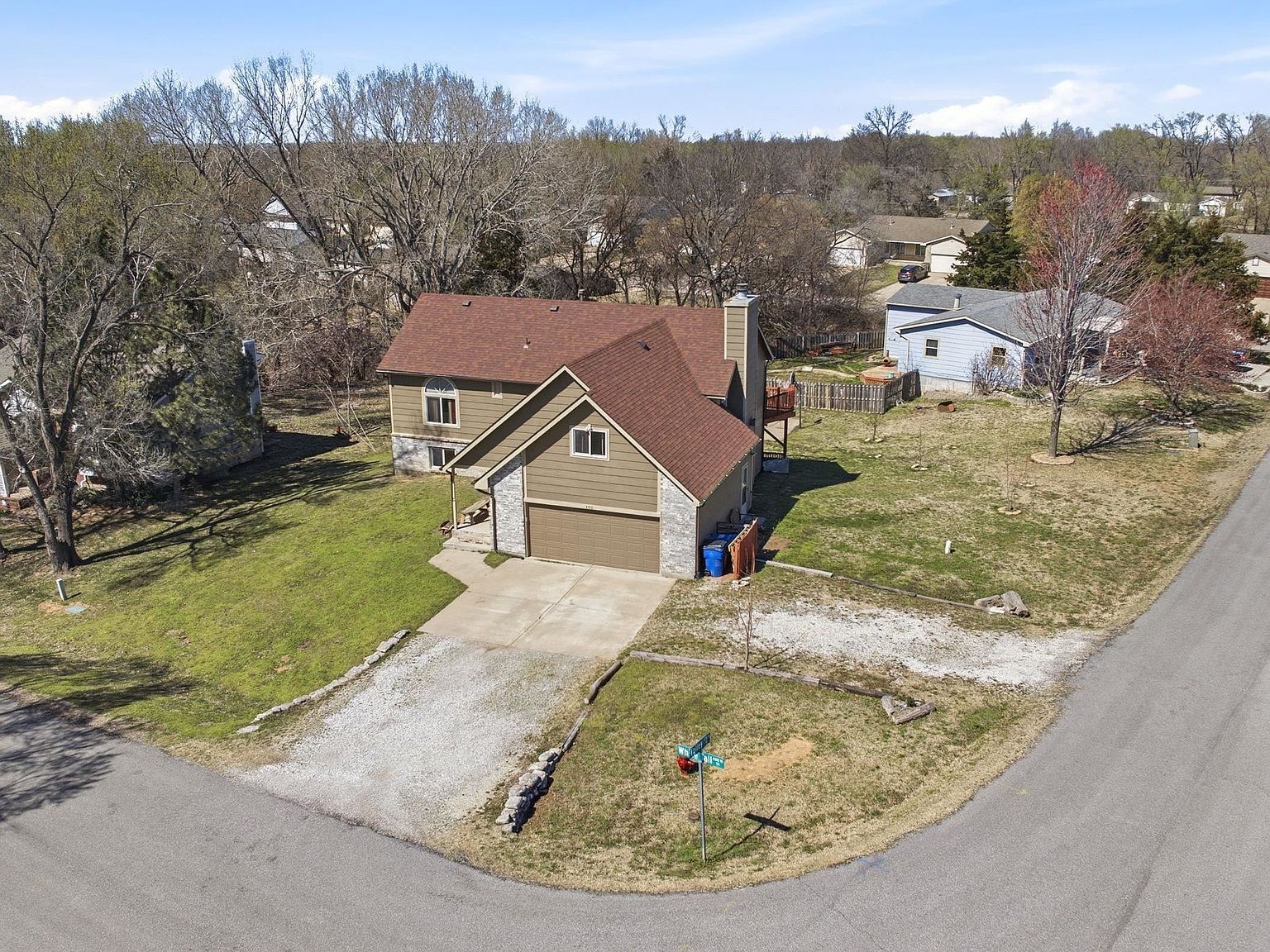 400 W White Tail St Derby, KS 67037 - Thumbnail 5