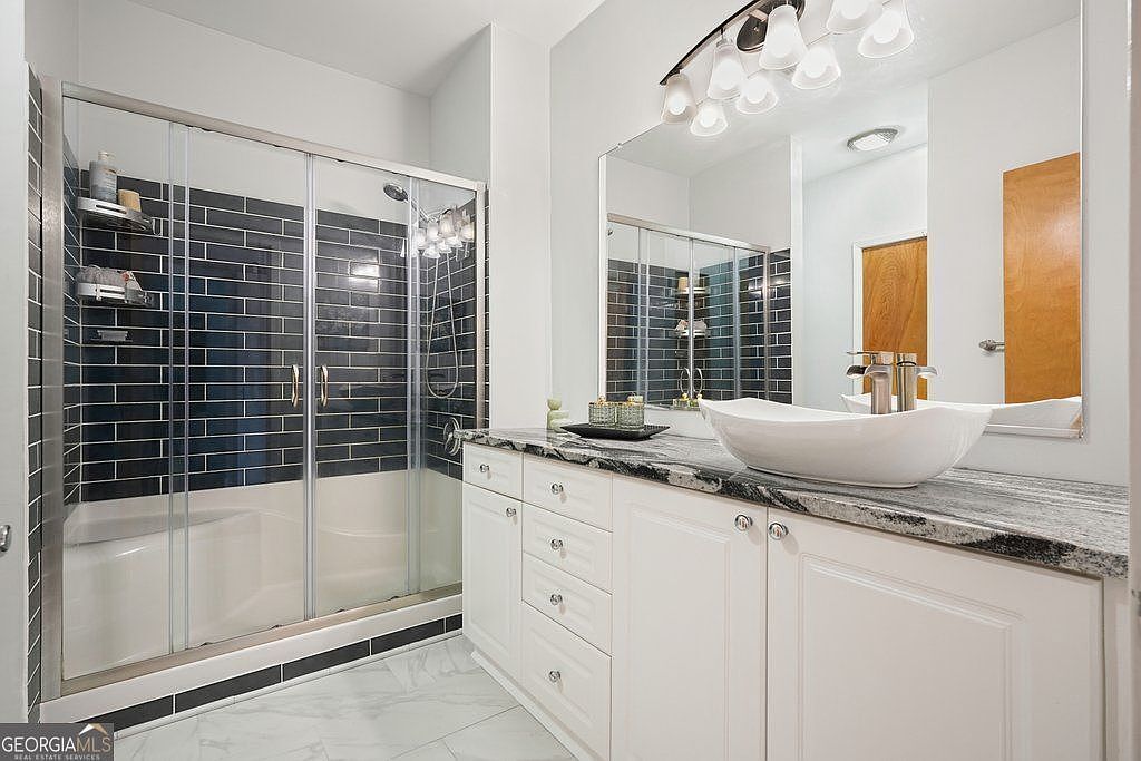 1755 Liberty Ln Roswell, GA 30075 - Thumbnail 5