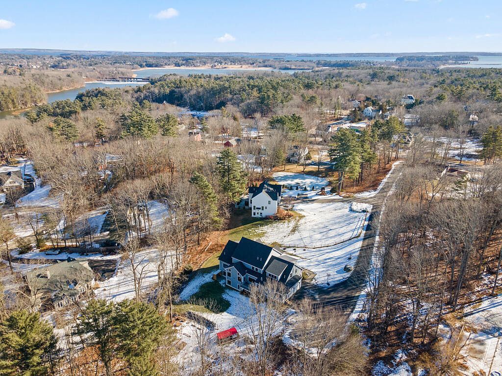 7 Freedom Dr Falmouth, ME 04105 - Thumbnail 5