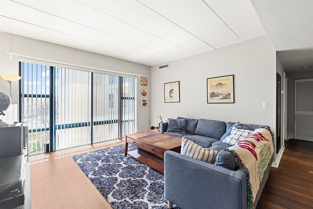 170 Gore St APT 417 Cambridge, MA 02141 - Thumbnail 5
