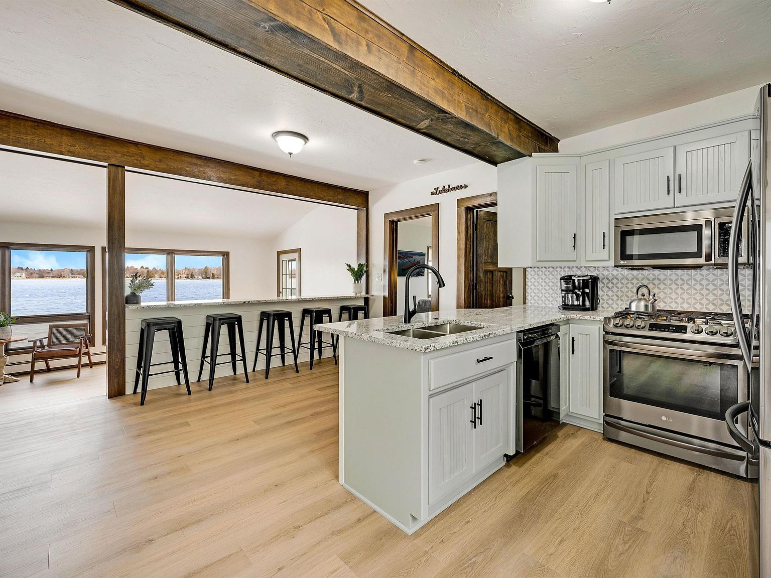 853 Circle Ridge Cir Sturgeon Bay, WI 54235 - Thumbnail 5