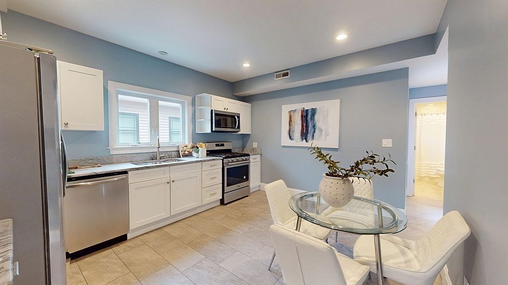 50 Oakland St Floor 2 Medford, MA 02155 - Thumbnail 5