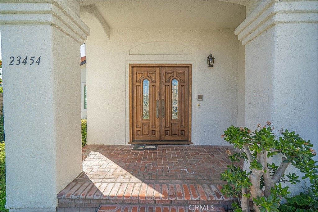 23454 Cloverdale Ct Santa Clarita, CA 91321 - Thumbnail 5