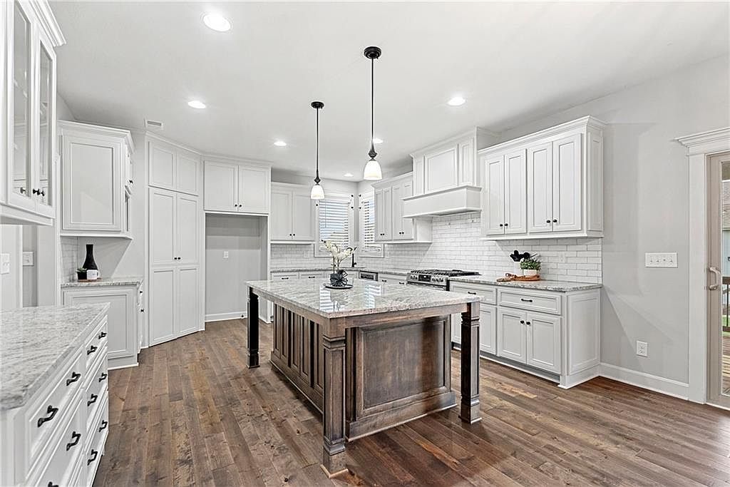 16657 S Chalet Dr Olathe, KS 66062 - Thumbnail 5