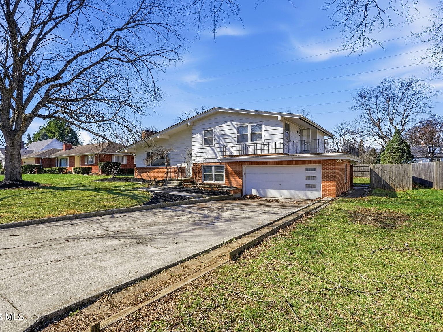 415 Glenview Dr Fostoria, OH 44830 - Thumbnail 5