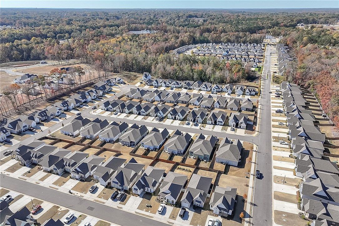 1061 Woodland Cir Opelika, AL 36801 - Thumbnail 5