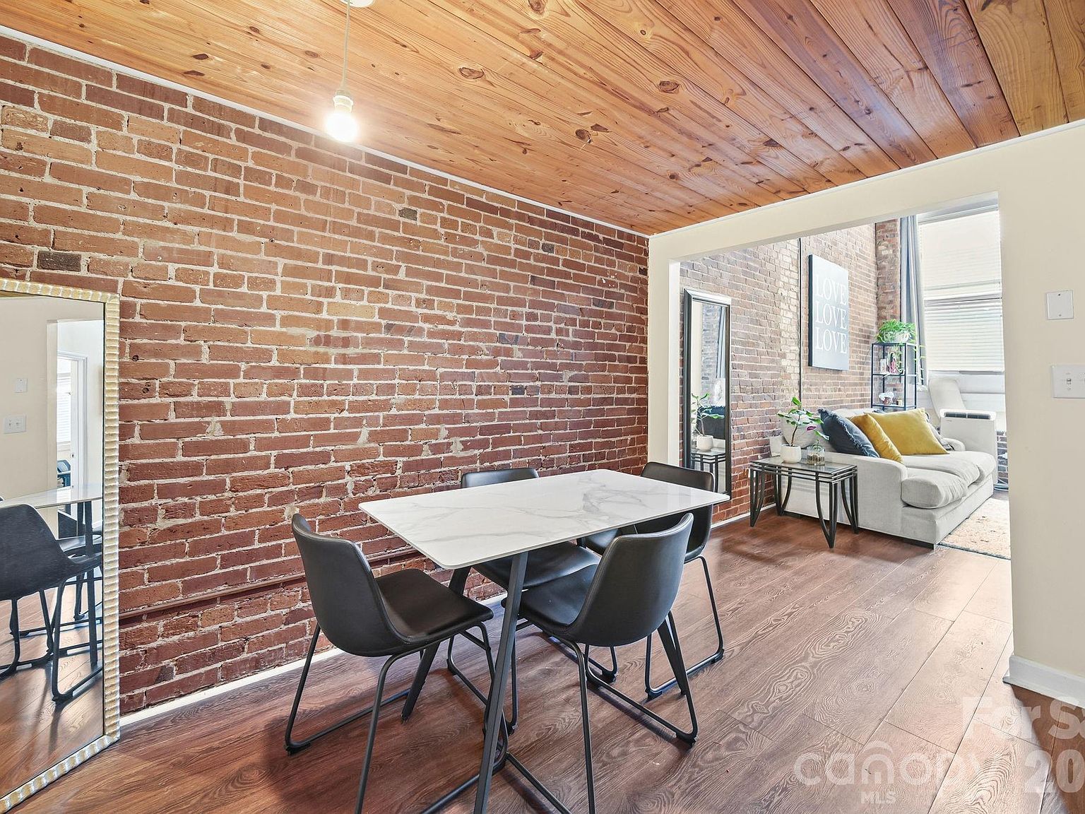 201 S Hoskins Rd APT 129 Charlotte, NC 28208 - Thumbnail 5