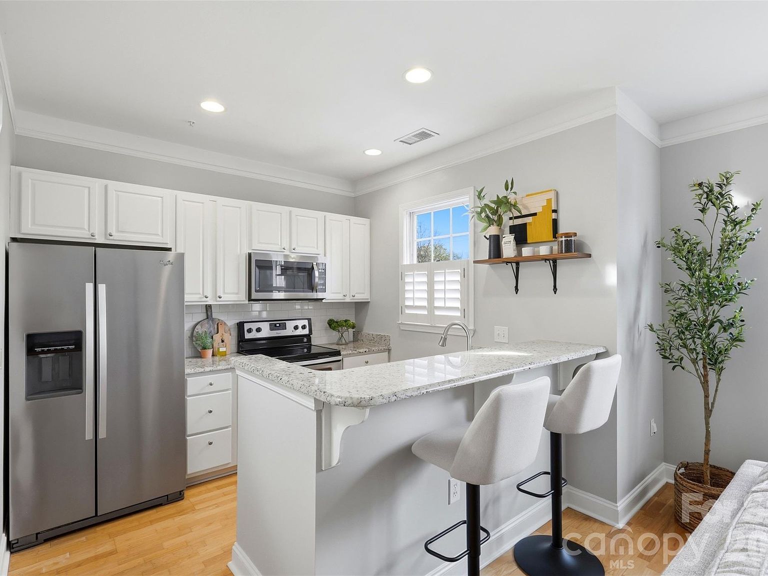 400 Clarice Ave APT 165 Charlotte, NC 28204 - Thumbnail 5