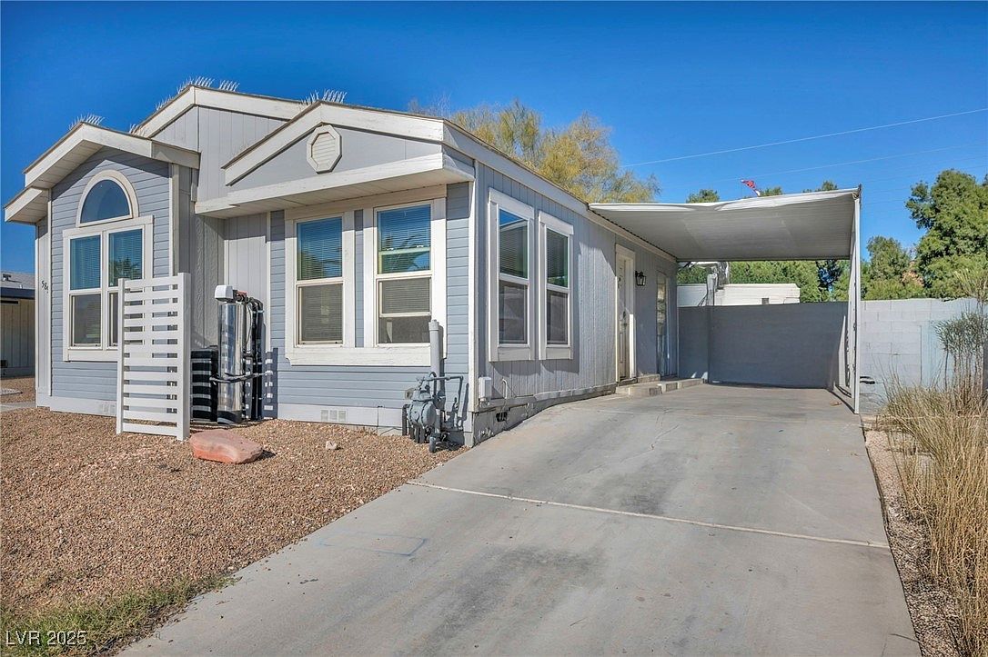 5898 Sassy Rose Dr Las Vegas, NV 89122 - Thumbnail 5