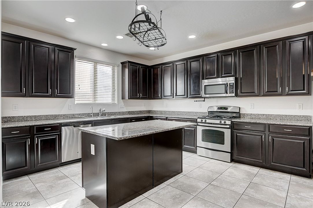 7629 Jasmine Falls Dr Las Vegas, NV 89179 - Thumbnail 5