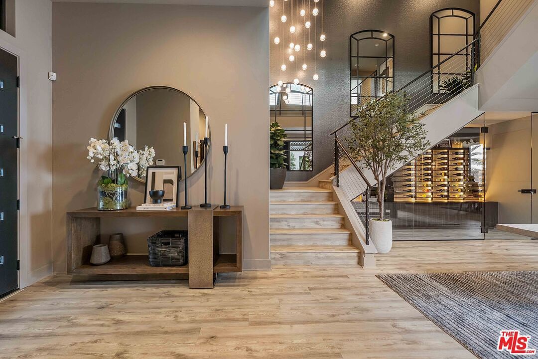 20524 W Shelley Ln Northridge, CA 91326 - Thumbnail 5