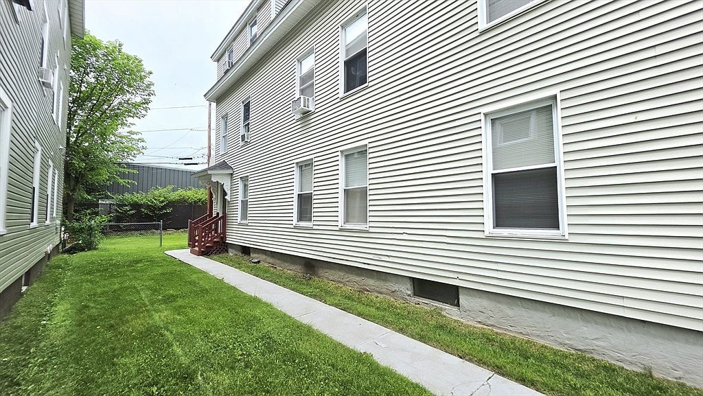 16 Bellevue St Worcester, MA 01609 - Thumbnail 5