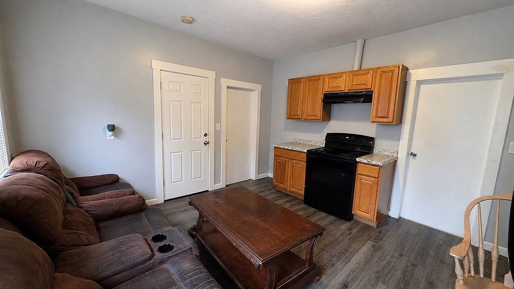 16 W Oberlin St Worcester, MA 01610 - Thumbnail 5