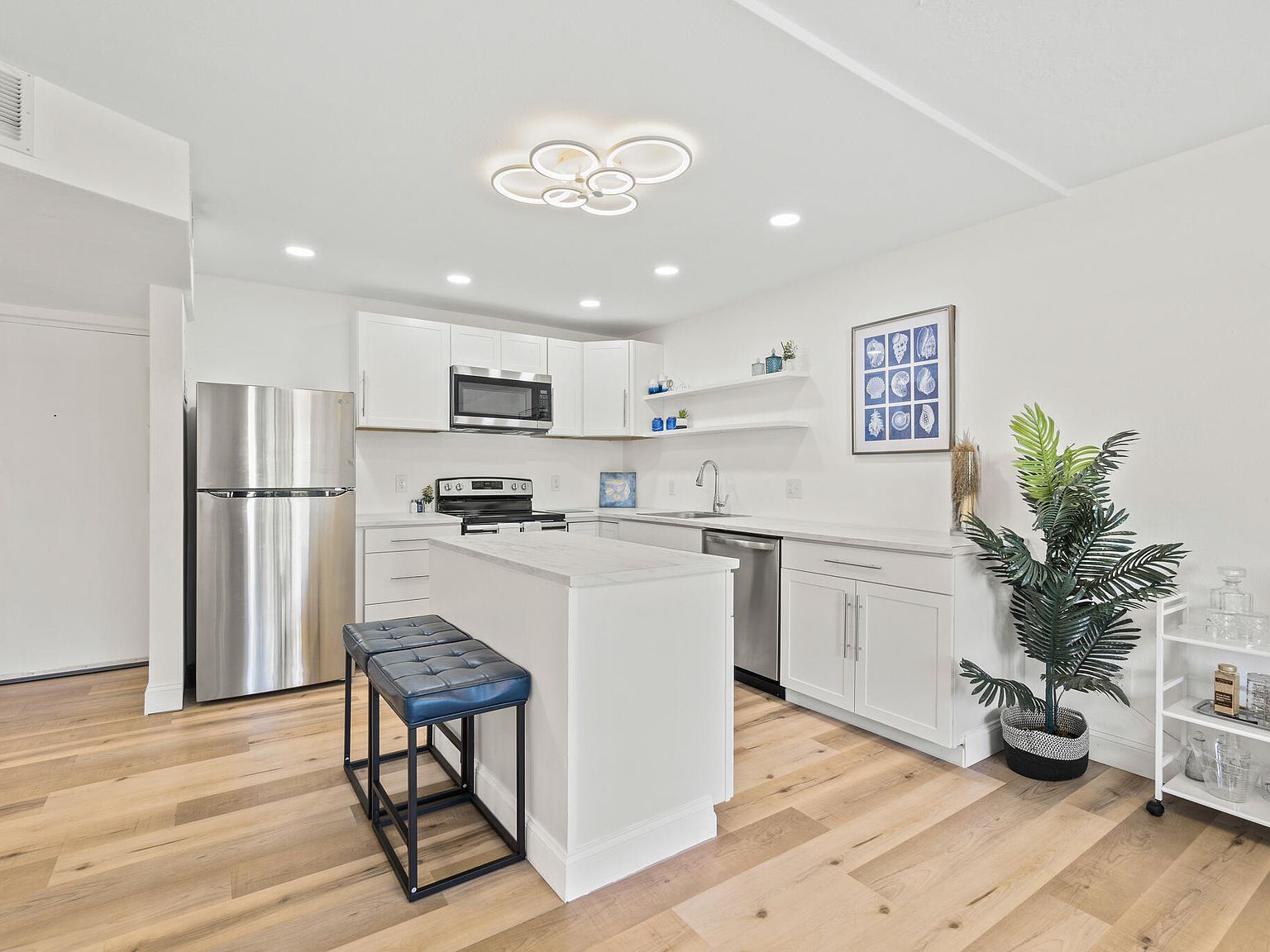 223 Columbia Dr APT 214 Cape Canaveral, FL 32920 - Thumbnail 5