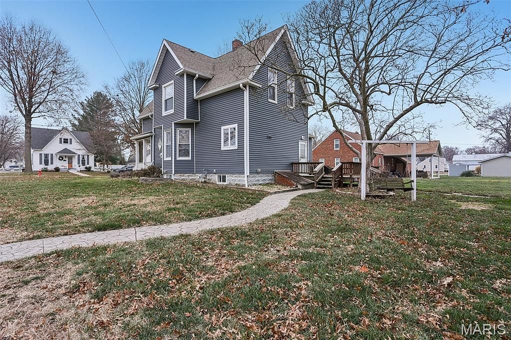 418 S Cedar St Trenton, IL 62293 - Thumbnail 5