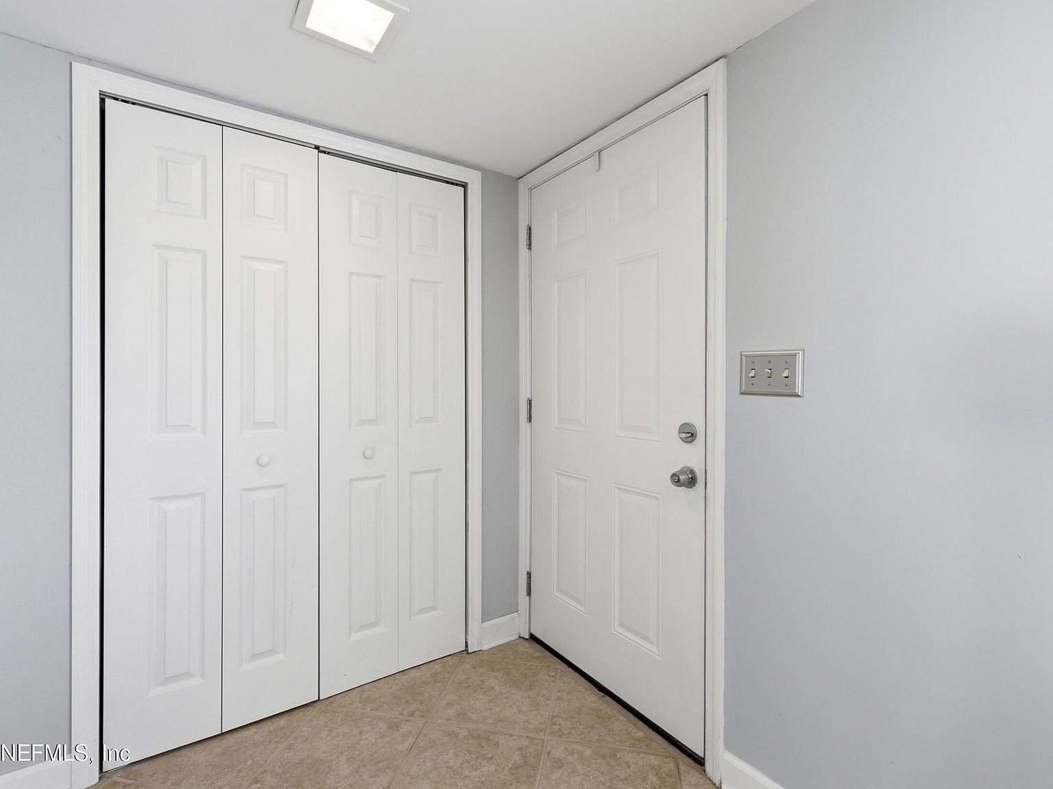 8153 Sutton Pl N Jacksonville, FL 32217 - Thumbnail 5