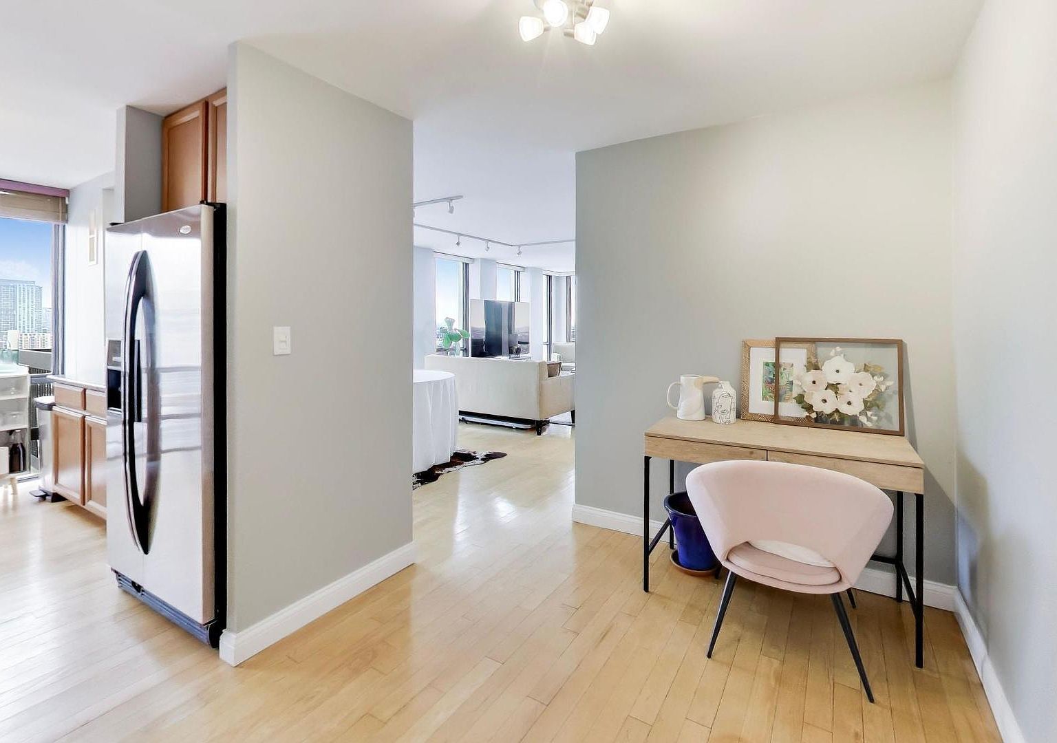 1660 N La Salle Dr APT 2502 Chicago, IL 60614 - Thumbnail 5