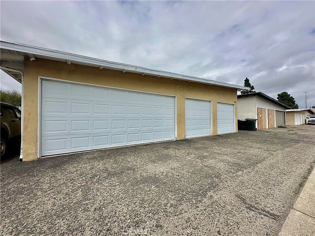 117 Clearbrook Ln Costa Mesa, CA 92626 - Thumbnail 5