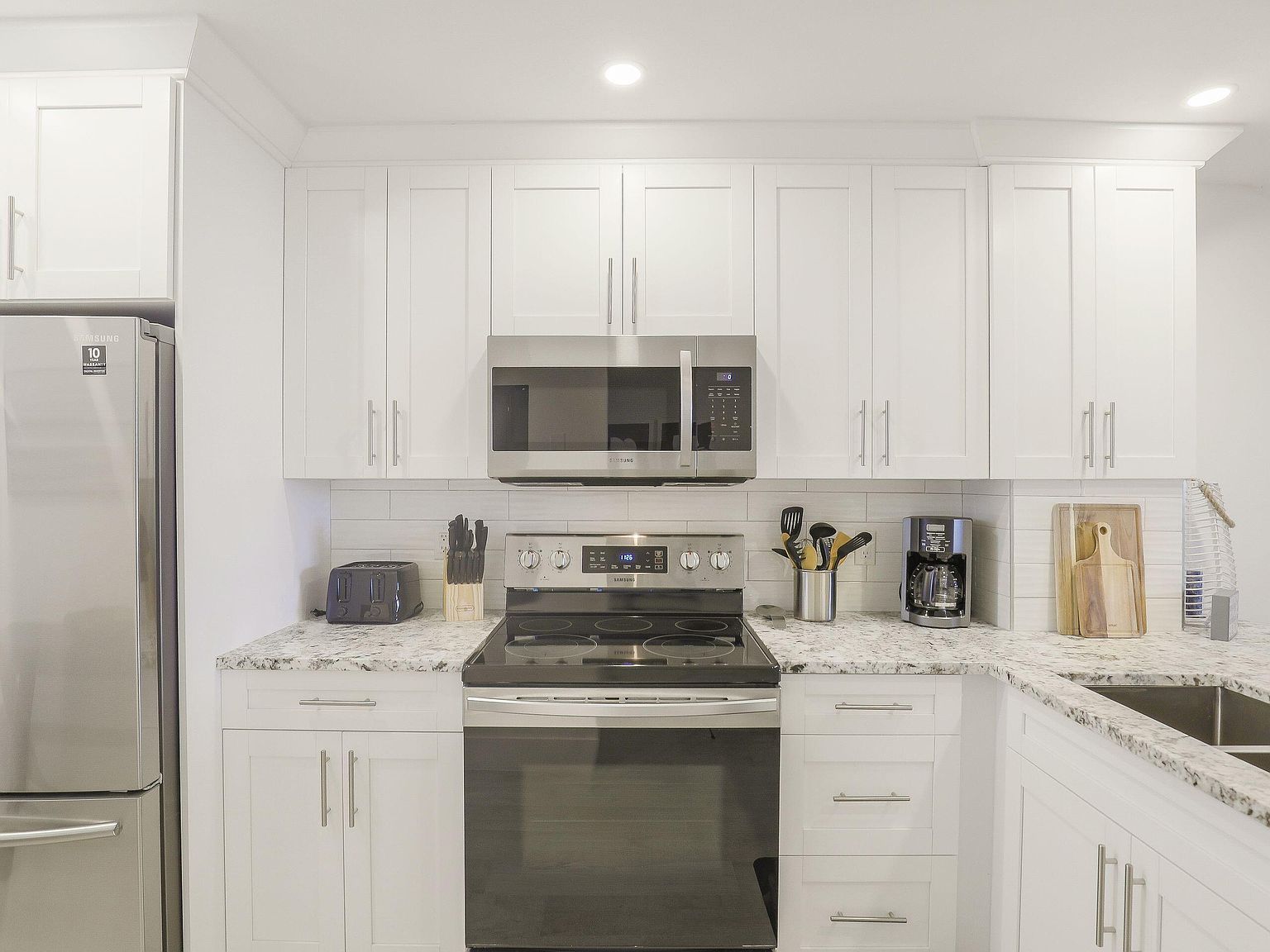 380 Seaview Ct APT 601 Marco Island, FL 34145 - Thumbnail 5