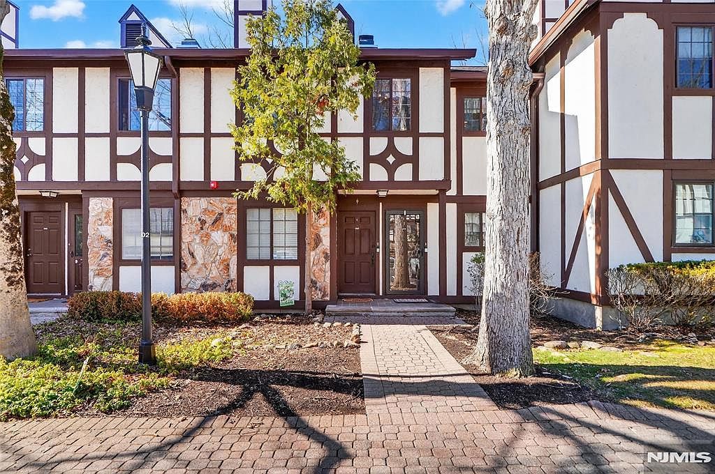 3807 Melville Ct Mahwah, NJ 07430 - Thumbnail 5