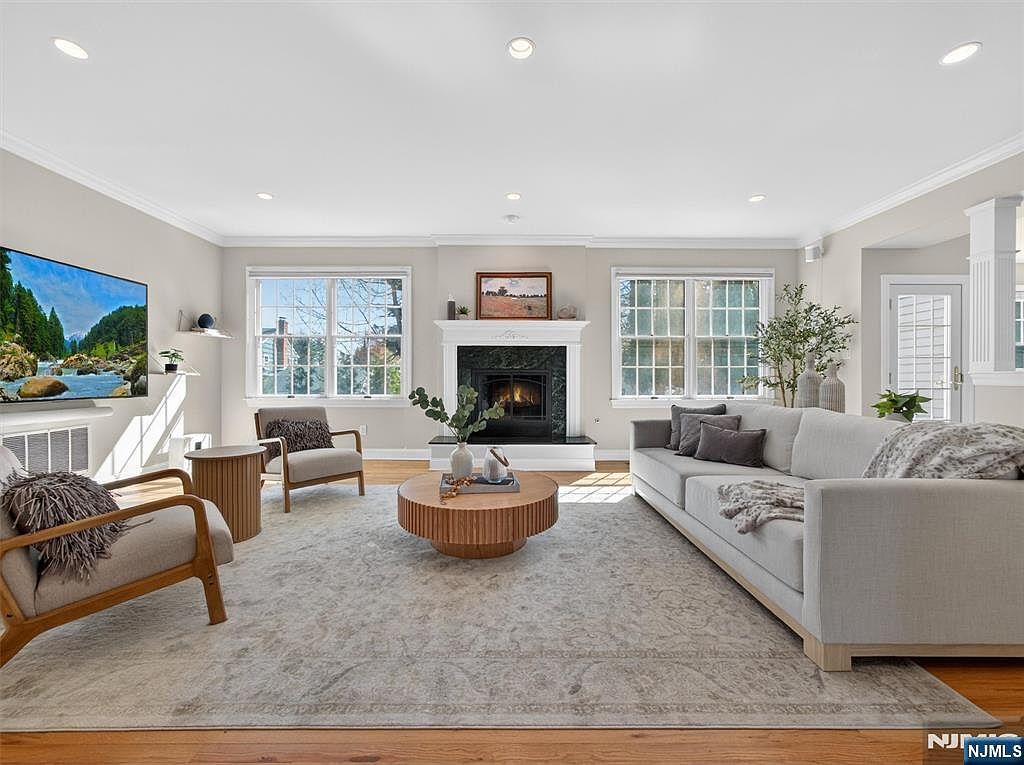 14 Scenic Ct Ramsey, NJ 07446 - Thumbnail 5