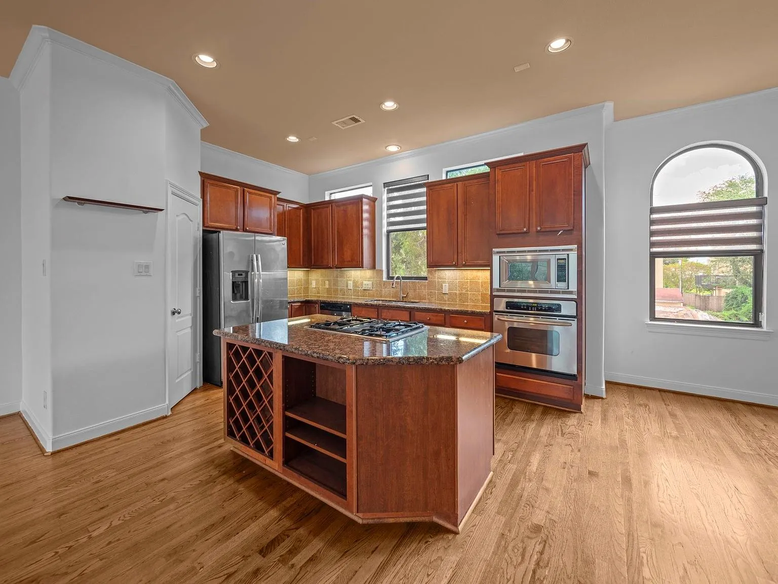 1510 Reinerman St Houston, TX 77007 - Thumbnail 5