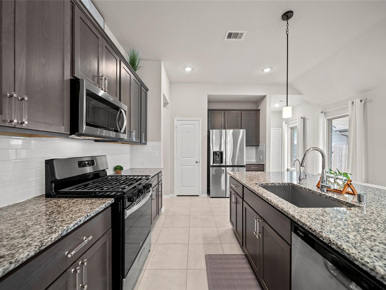 32018 Towering Birch Trl Conroe, TX 77385 - Thumbnail 5