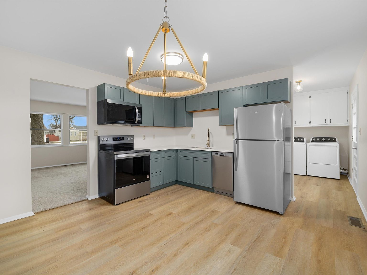 7602 Pinedale Dr Fort Wayne, IN 46819 - Thumbnail 5