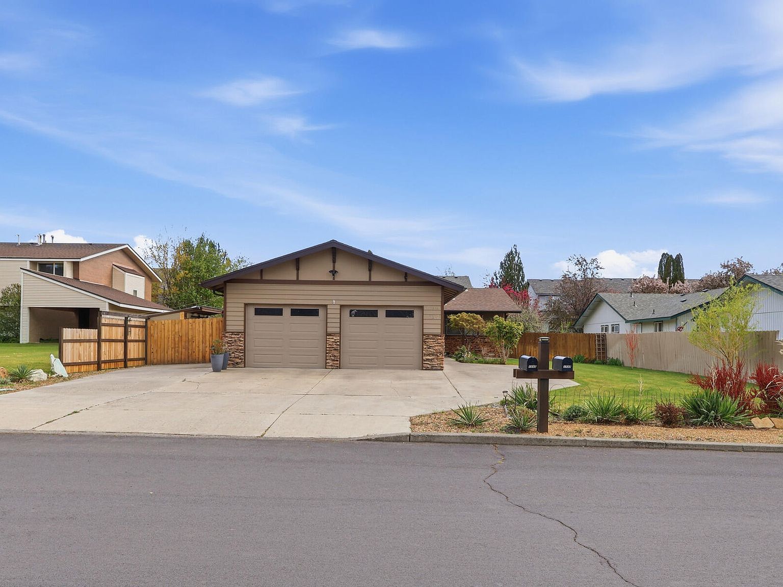 1735 NE Wichita Way Bend, OR 97701 - Thumbnail 5