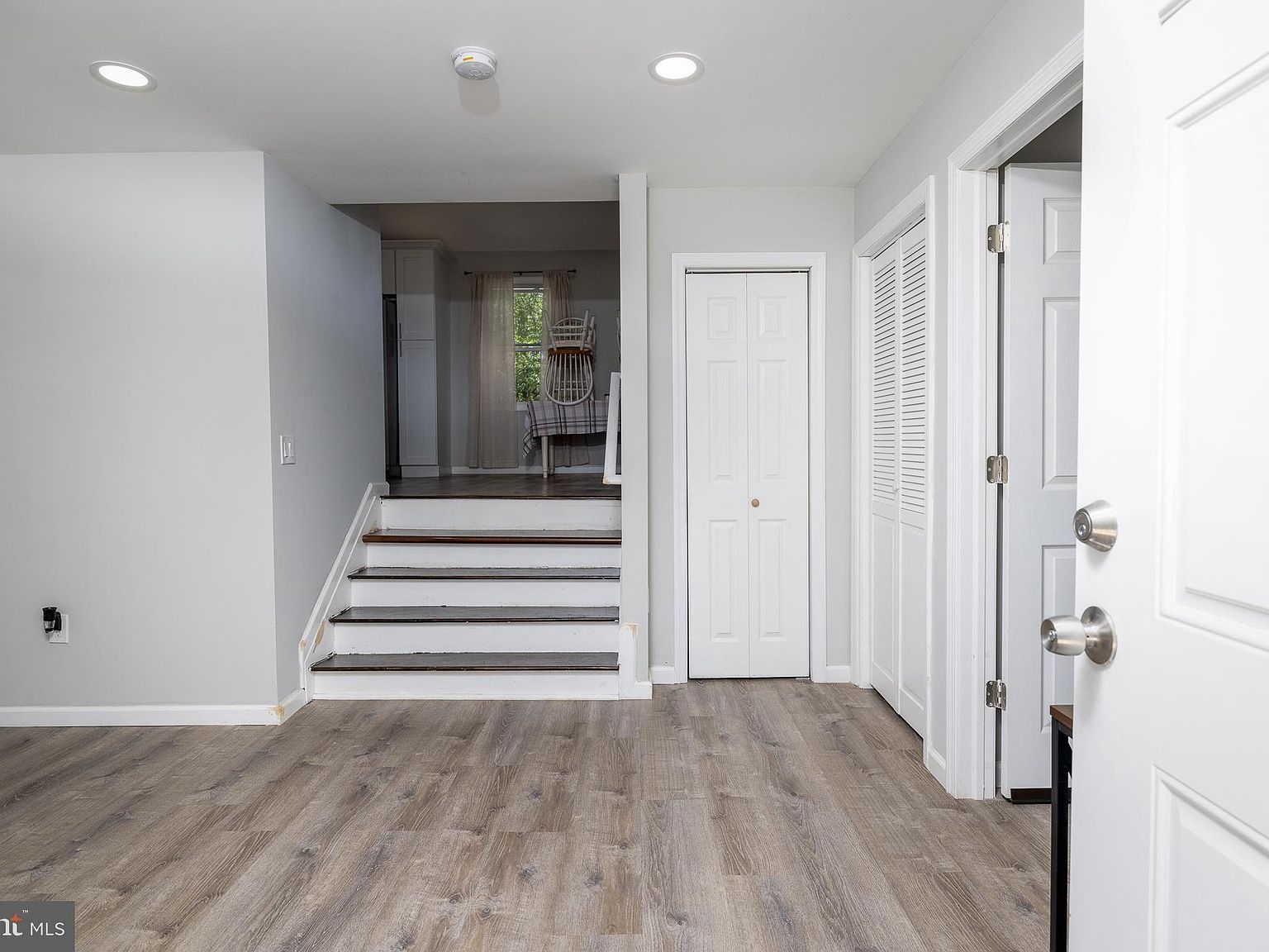 21 Dixmont Ave Ewing, NJ 08618 - Thumbnail 5