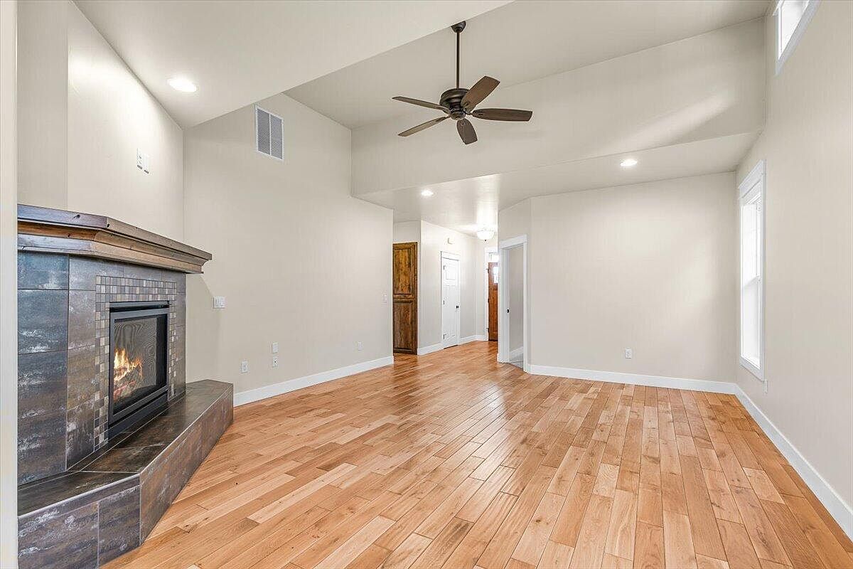 517 Windsong Way Medford, OR 97504 - Thumbnail 5